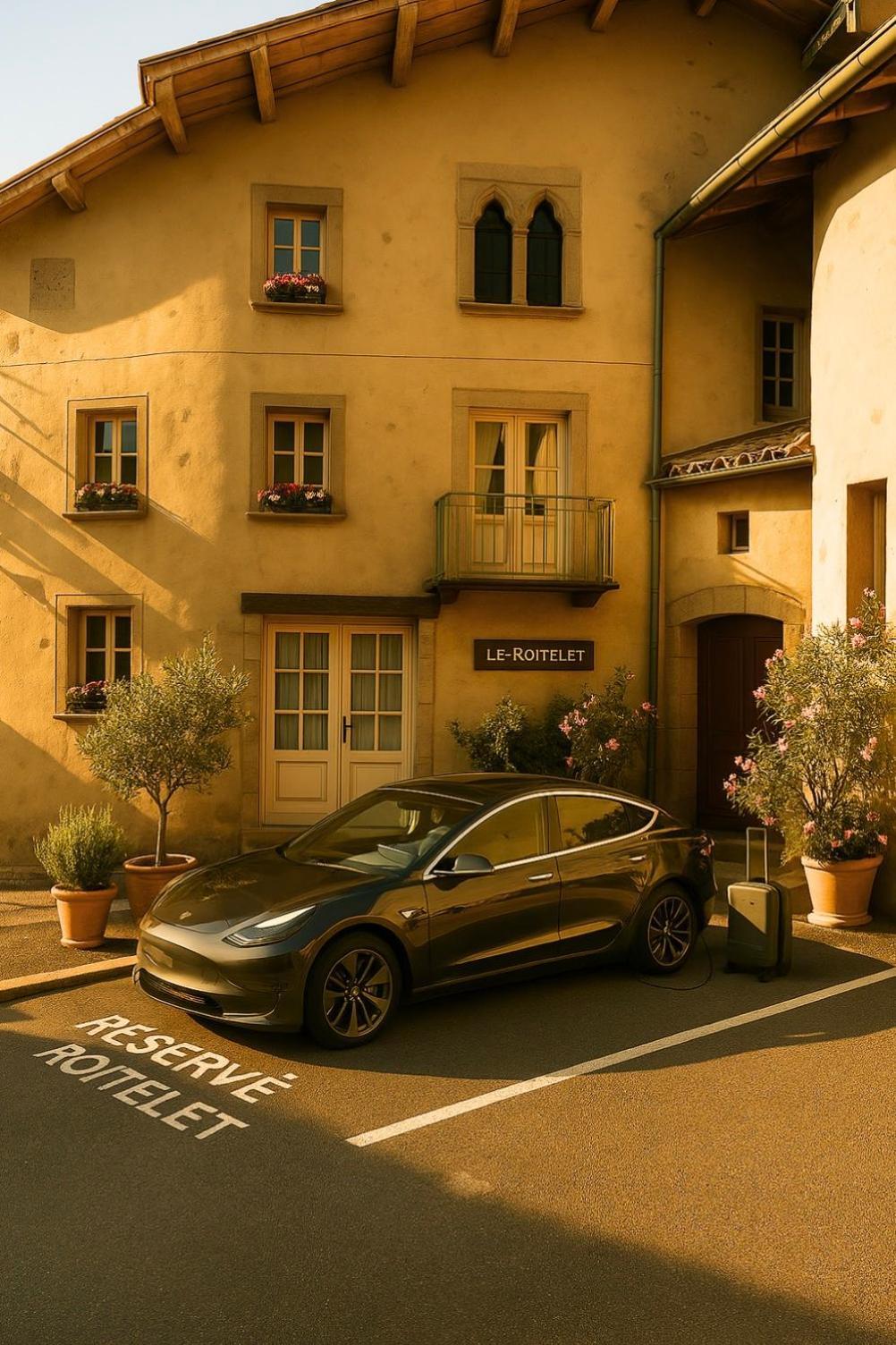 Appart'Hotel Chaleureux Au Coeur De Tullins - Le Roitelet Exteriör bild